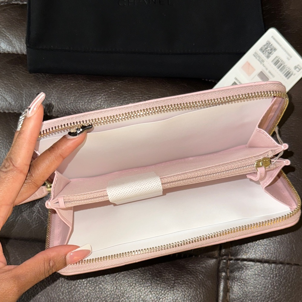 Chanel Blush Pink Quilted Wallet - Picture 3 of 7